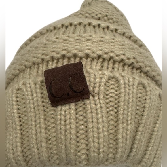 C.C BOUTIQUE TAN WOMEN’s Beanie cap women’s size OS - Picture 5 of 10